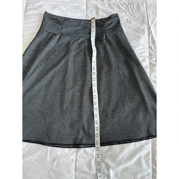 Tranquility Womens Skirt Pull-On Gray with Black Stripes Stretch Size Small - Picture 2 of 7